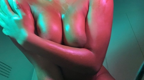 lola.annajones OnlyFans Leaked Photos and Videos 

 picture 2