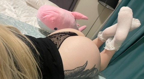 @lolly_tyan leak Onlyfans videos free 

 picture 2