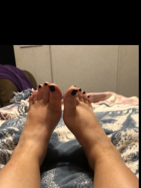 lollyla420 (Lolly) OnlyFans Leaked Pictures and Videos 

 picture 2