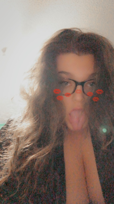 lolzpolk (Dana Thorpe) OnlyFans content 

 picture 2