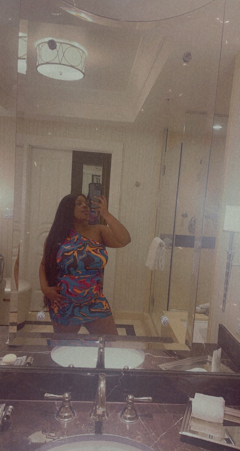 long.olivia OnlyFans Leaked (20 Photos and 12 Videos) 

 picture 2