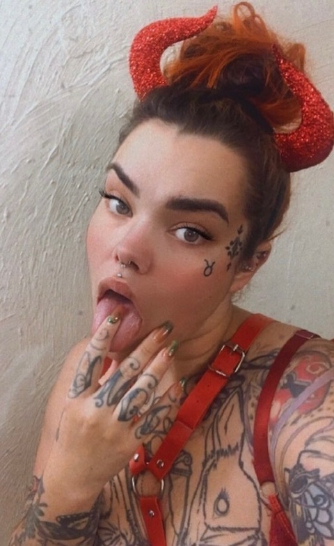 Download lottie_lilsatan OnlyFans content free 

 picture 2