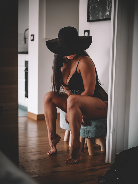 Get Free access to lou_xury Leaked OnlyFans 

 picture 2