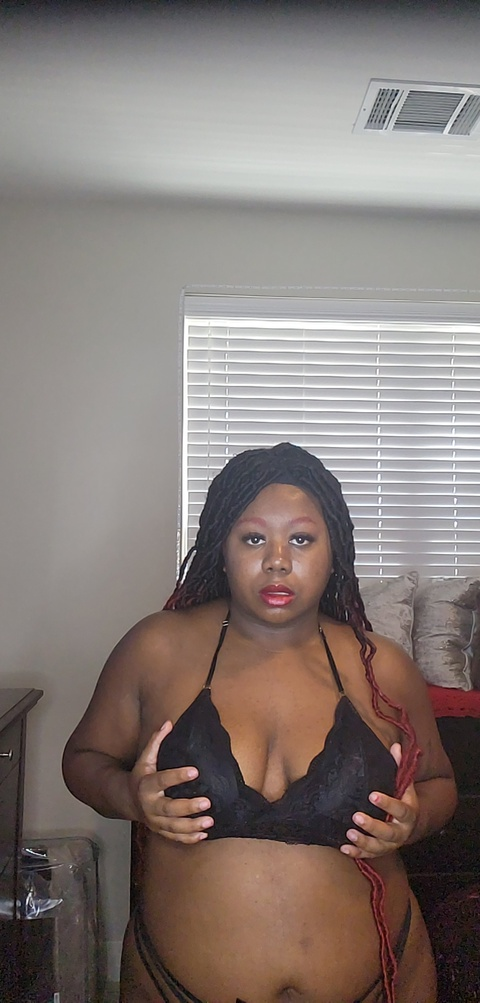 lovablesymone OnlyFans Leak (26 Photos and 39 Videos) 

 picture 2