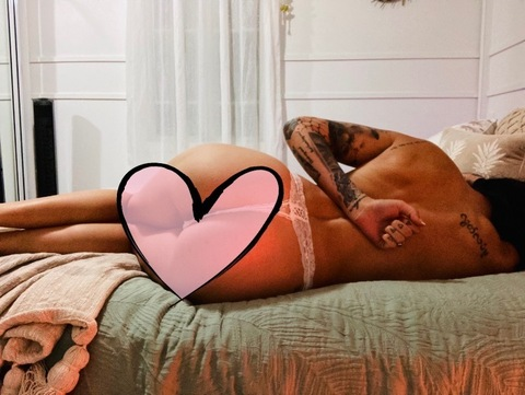 love_leahxo OnlyFans Leaked Photos and Videos 

 picture 2