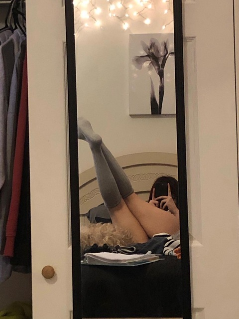 loveanax OnlyFans Leaked (5 Photos and 29 Videos) 

 picture 2