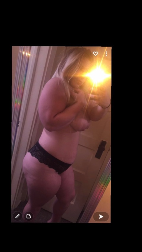 View Mrs. Lovely 👑 (loveemarieee) OnlyFans 62 Photos and 31 Videos leaks 

 picture 2
