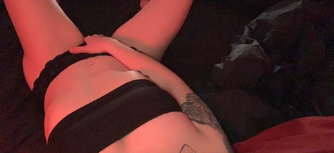 Download lovely-leighton OnlyFans content for free 

 picture 2