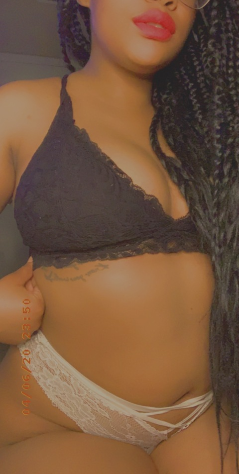 lovelyanneee (Dria) OnlyFans content 

 picture 2