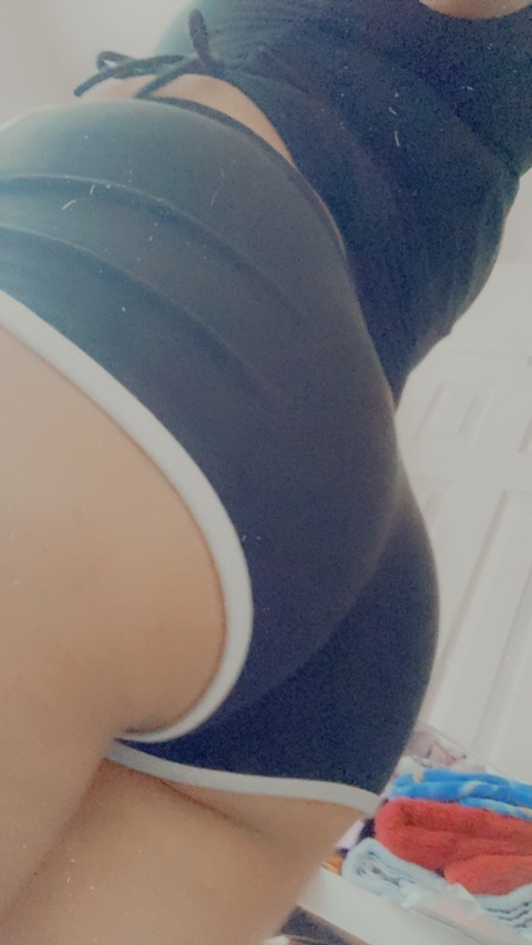 @lovelyyrosee leaks Onlyfans videos for free 

 picture 2