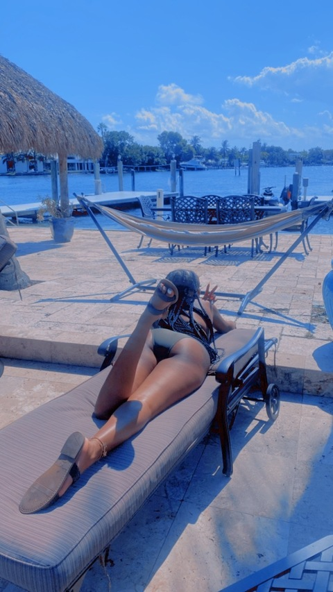 lovingny (Alexandria) OnlyFans Leaked Pictures & Videos 

 picture 2