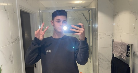 lucasjonesxxx (Lucas Jones) free OnlyFans Leaks 

 picture 2