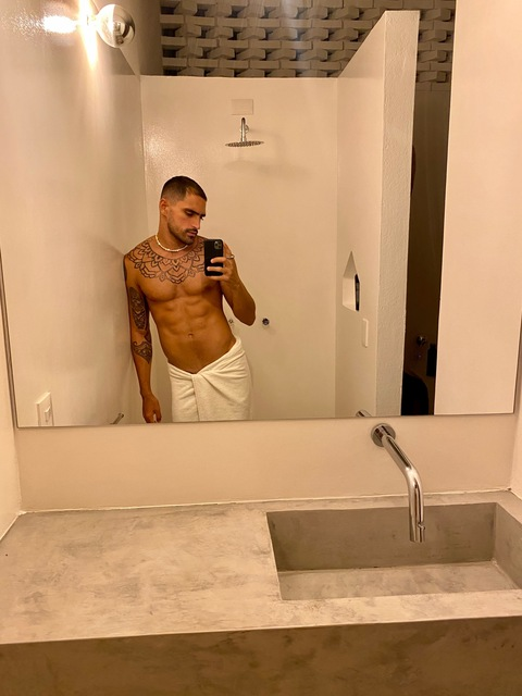 @lucasteixeirac leak Onlyfans gallery for free 

 picture 2