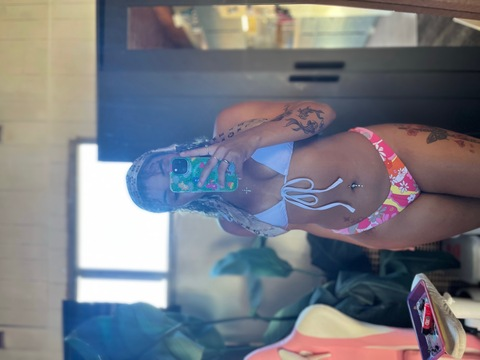 luckiiskye OnlyFans Leaked 

 picture 2