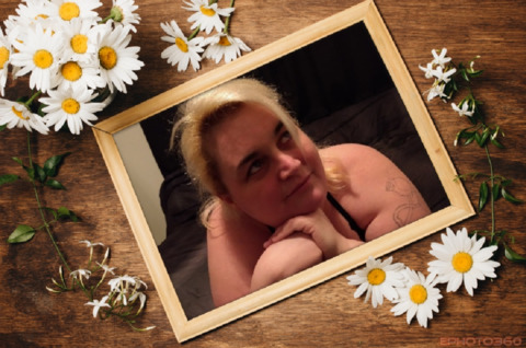 luckyclover1337 (LuckyClover) OnlyFans Leaked Videos and Pictures 

 picture 2