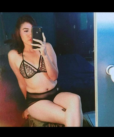 lucy90975092 OnlyFans Leaked (17 Photos and 3 Videos) 

 picture 2