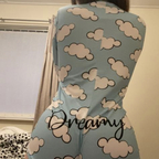 View lucyhall899 OnlyFans content for free 

 picture 1