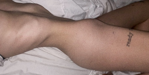 View lucylavendar OnlyFans content for free 

 picture 2