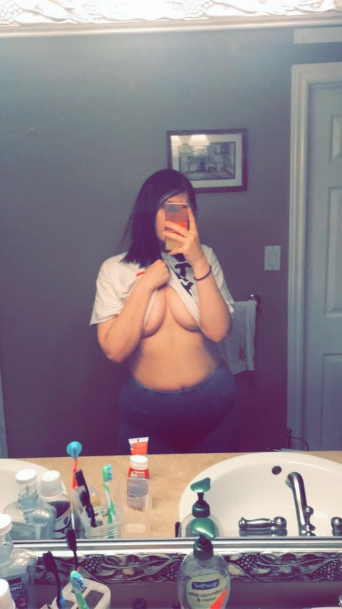 lucyluvx (lucyx) OnlyFans Leaked Content 

 picture 2