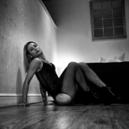 lucylux (Lucylux) OnlyFans content 

 picture 1
