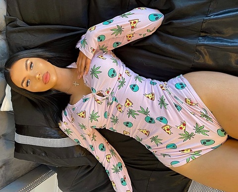 lucymrowland OnlyFans Leaked (0 Photos and 0 Videos) 

 picture 2