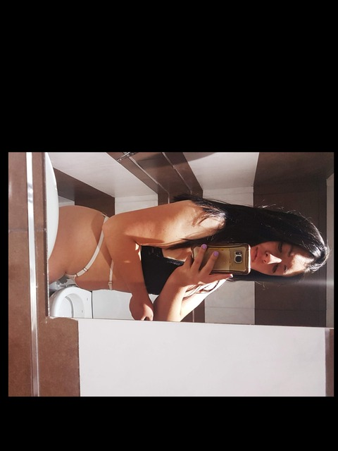 lucyy_96 OnlyFans Leak 

 picture 2