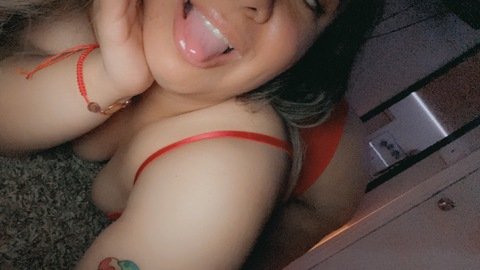 Onlyfans leaks lucyyygee 

 picture 2