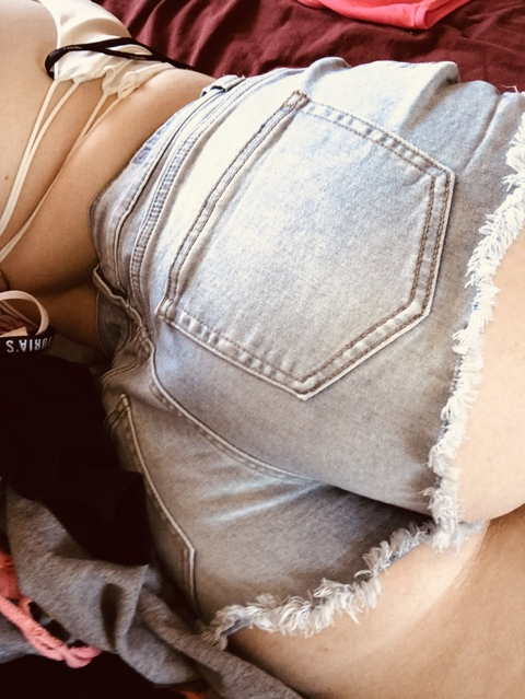 @luhmhama0 leaks Onlyfans content free 

 picture 2
