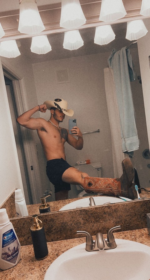 luke_toma (Lukey_pookey) OnlyFans Leaks 

 picture 2