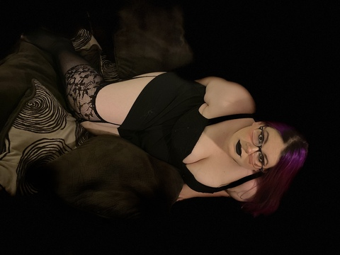 lunablack16 (Luna Black) OnlyFans Leaked Pictures & Videos 

 picture 2