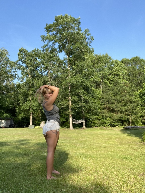 lunafoxxx95 OnlyFans Leaked Photos and Videos 

 picture 2