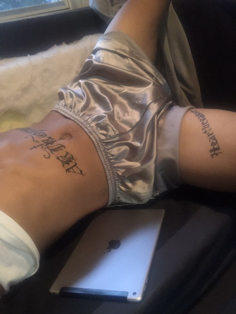 View lunaharuko OnlyFans content for free 

 picture 2