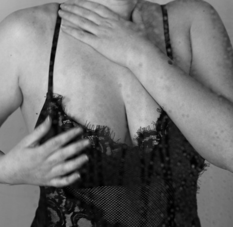 lunaloves OnlyFans Leak (131 Photos and 13 Videos) 

 picture 2