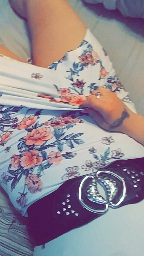 lunawhitten23 OnlyFans Leaked 

 picture 2