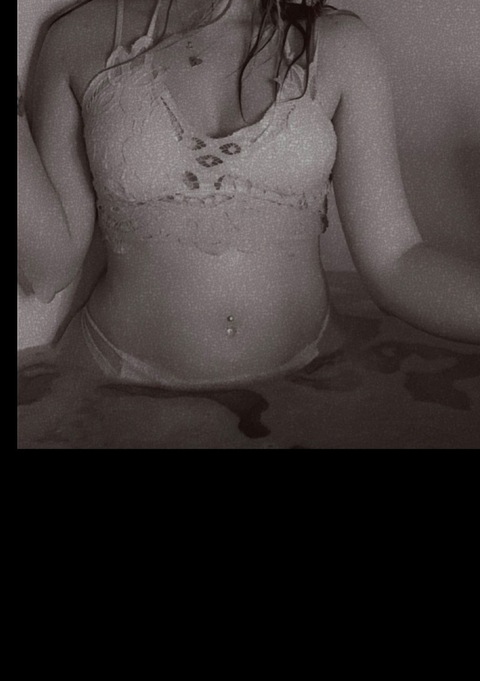Get Free access to @luv_arianna (Hailey Arianna) Leaked OnlyFans 

 picture 2