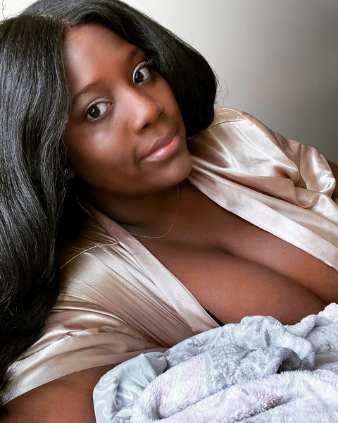 View luvkellyr (KellyR) OnlyFans 46 Photos and 37 Videos for free 

 picture 2