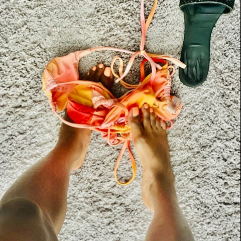 luxxerysoles (LuxxerySoles) free OnlyFans Leaked Content 

 picture 2