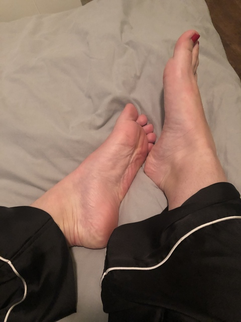 Download luxyfeetofficial OnlyFans videos and photos for free 

 picture 2
