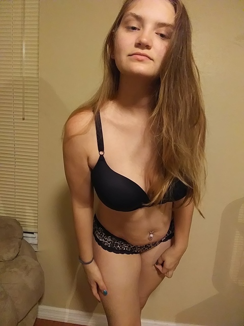 lyndalee OnlyFans Leak (37 Photos and 0 Videos) 

 picture 2