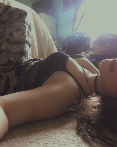 lynnastra OnlyFans Leak 

 picture 2