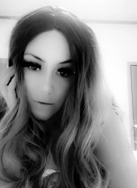 View lynseydollvideos OnlyFans content for free 

 picture 2