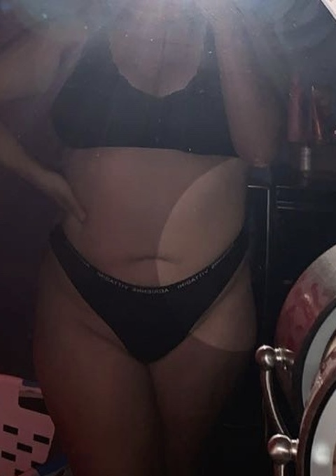 lyynnn (u56721002) OnlyFans Leaks 

 picture 2
