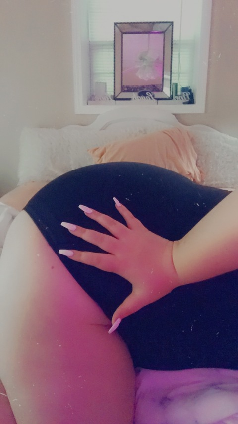 maddiemoon413 OnlyFans Leaked (14 Photos and 1 Videos) 

 picture 2