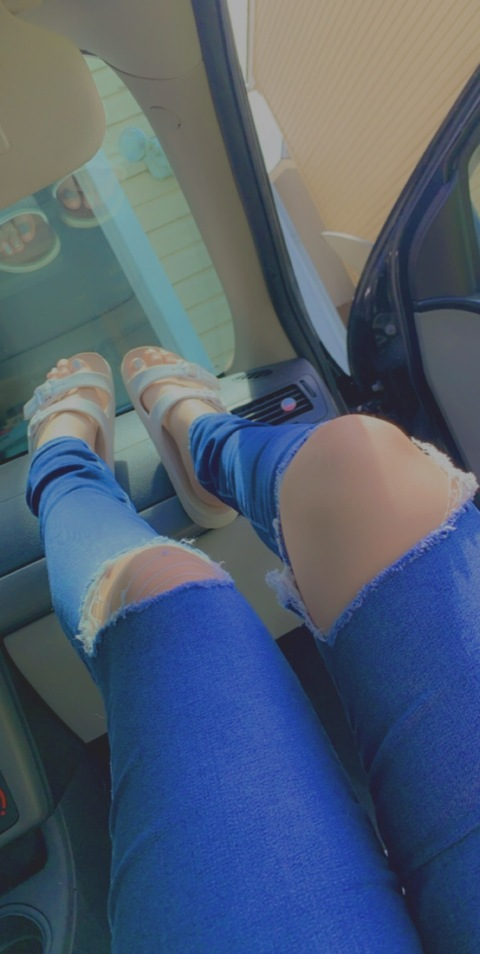 madixoxo (madi) OnlyFans content 

 picture 2