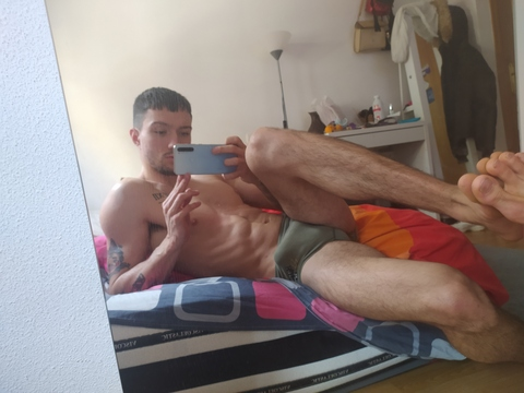 View madriz_ten_free (MADRIZ_TEN_FREE) OnlyFans 208 Photos and 75 Videos for free 

 picture 2