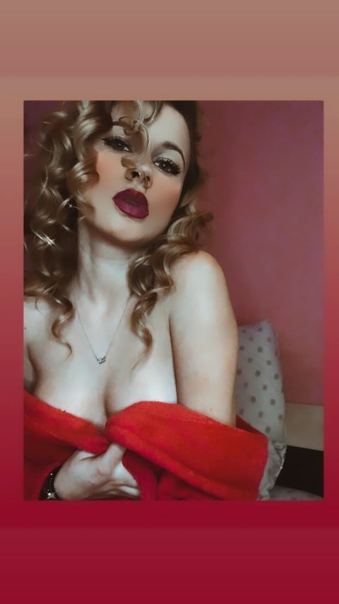 mady_butterfly (Mady Butterfly) free OnlyFans Leaked Pictures and Videos 

 picture 2