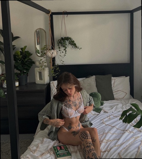 View maedwsn OnlyFans videos and photos for free 

 picture 2
