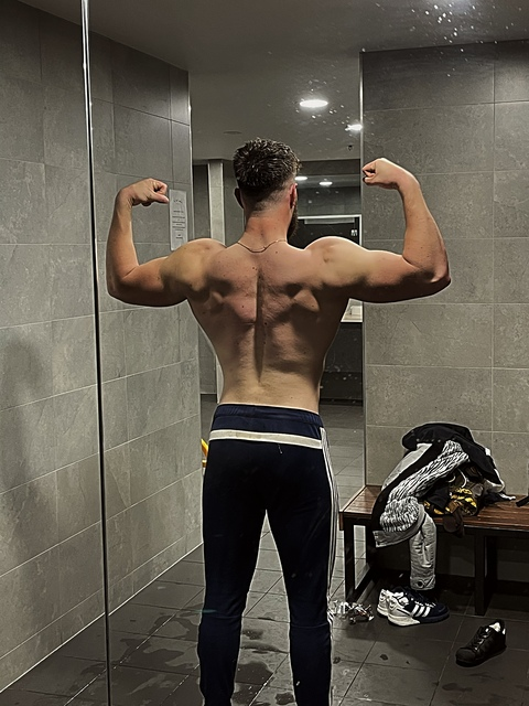 @magic_malik leaks Onlyfans videos free 

 picture 2