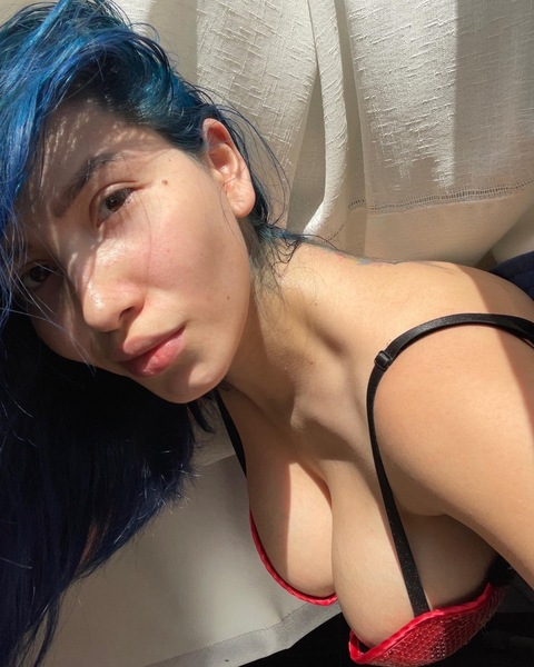@magievaez leaks Onlyfans videos for free 

 picture 2