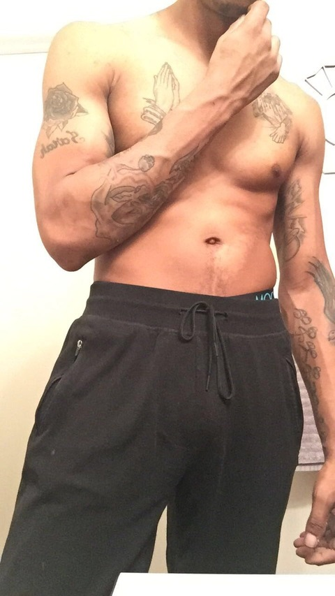 Free access to @magnumgod04 Leaks OnlyFans 

 picture 2